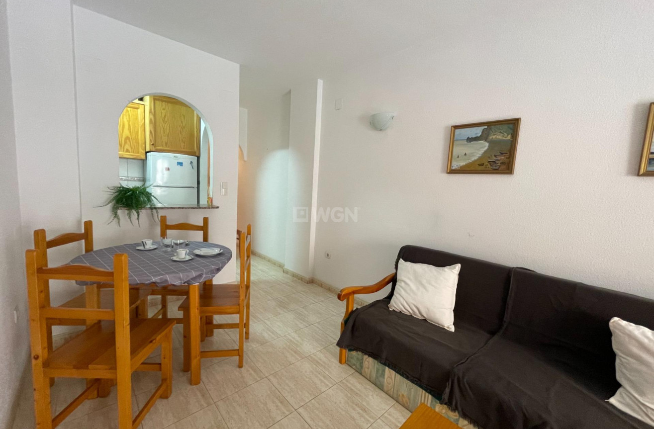 Resale - Apartment / flat - Torrevieja - Estacion De Autobuses