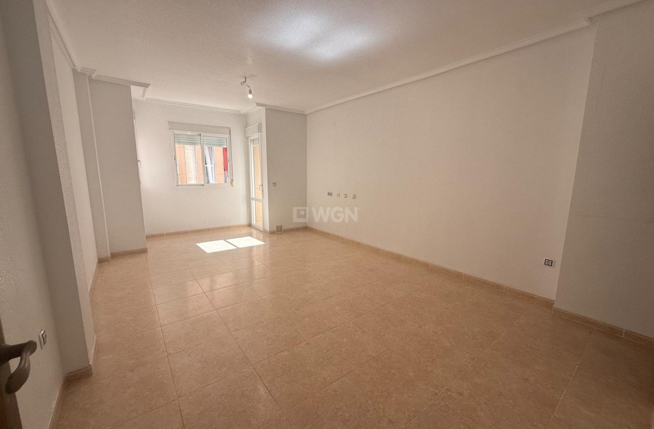 Reventa - Apartamento / piso - Torrevieja - Centro