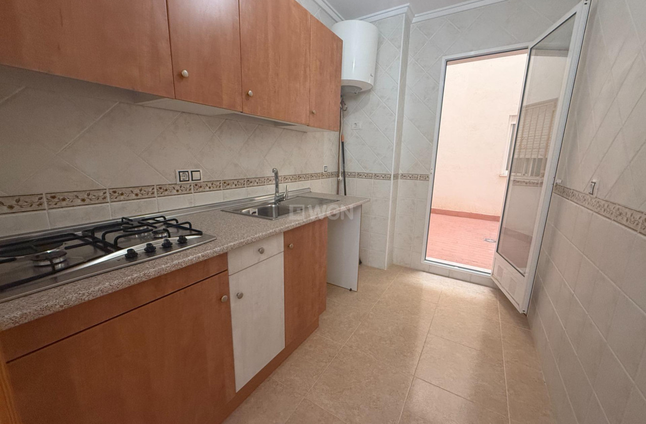 Resale - Apartment / flat - Torrevieja - Centro