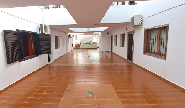 Reventa - Apartamento / piso - Villamartin - Costa Blanca