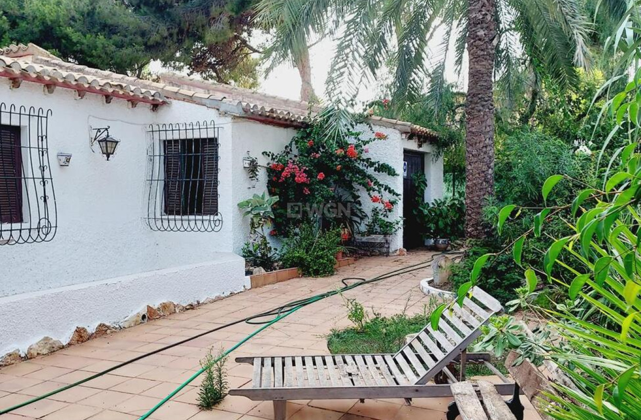 Resale - Villa - Orihuela Costa - Punta Prima