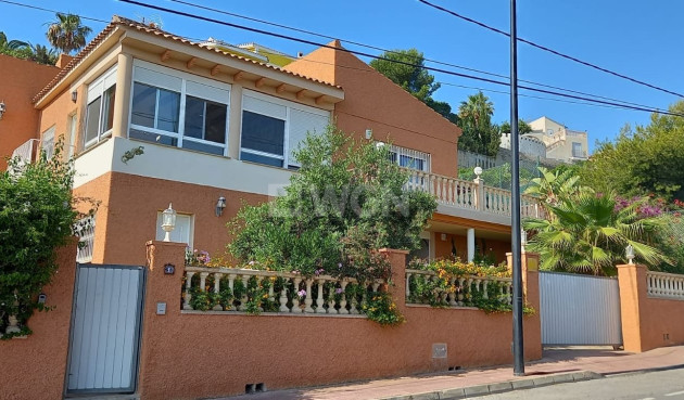 Odsprzedaż - Villa - El Campello - Costa Blanca