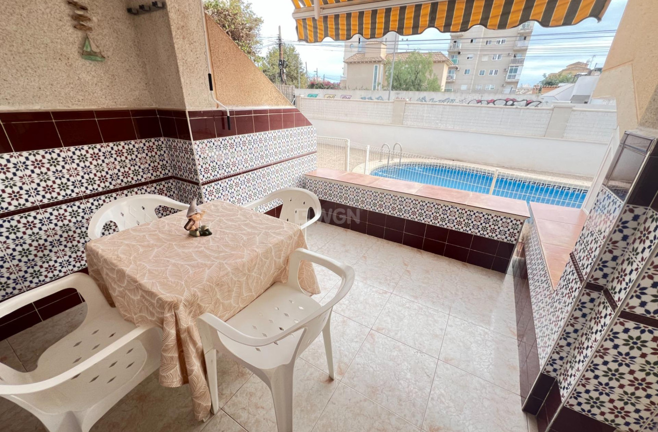 Resale - Bungalow - Torrevieja - Nueva Torrevieja