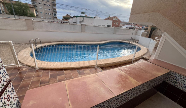 Resale - Bungalow - Torrevieja - Nueva Torrevieja