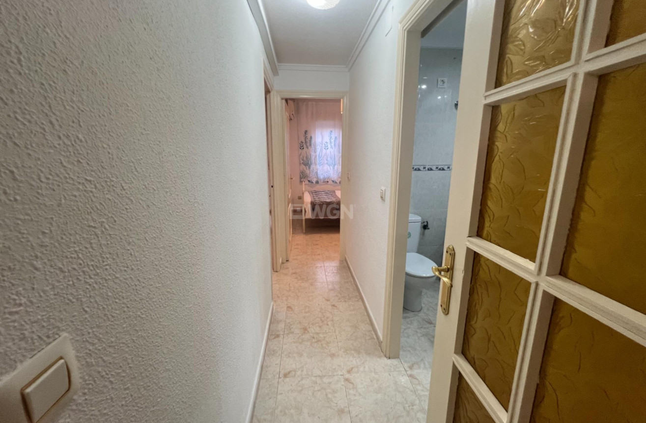 Odsprzedaż - Bungalow - Torrevieja - Nueva Torrevieja