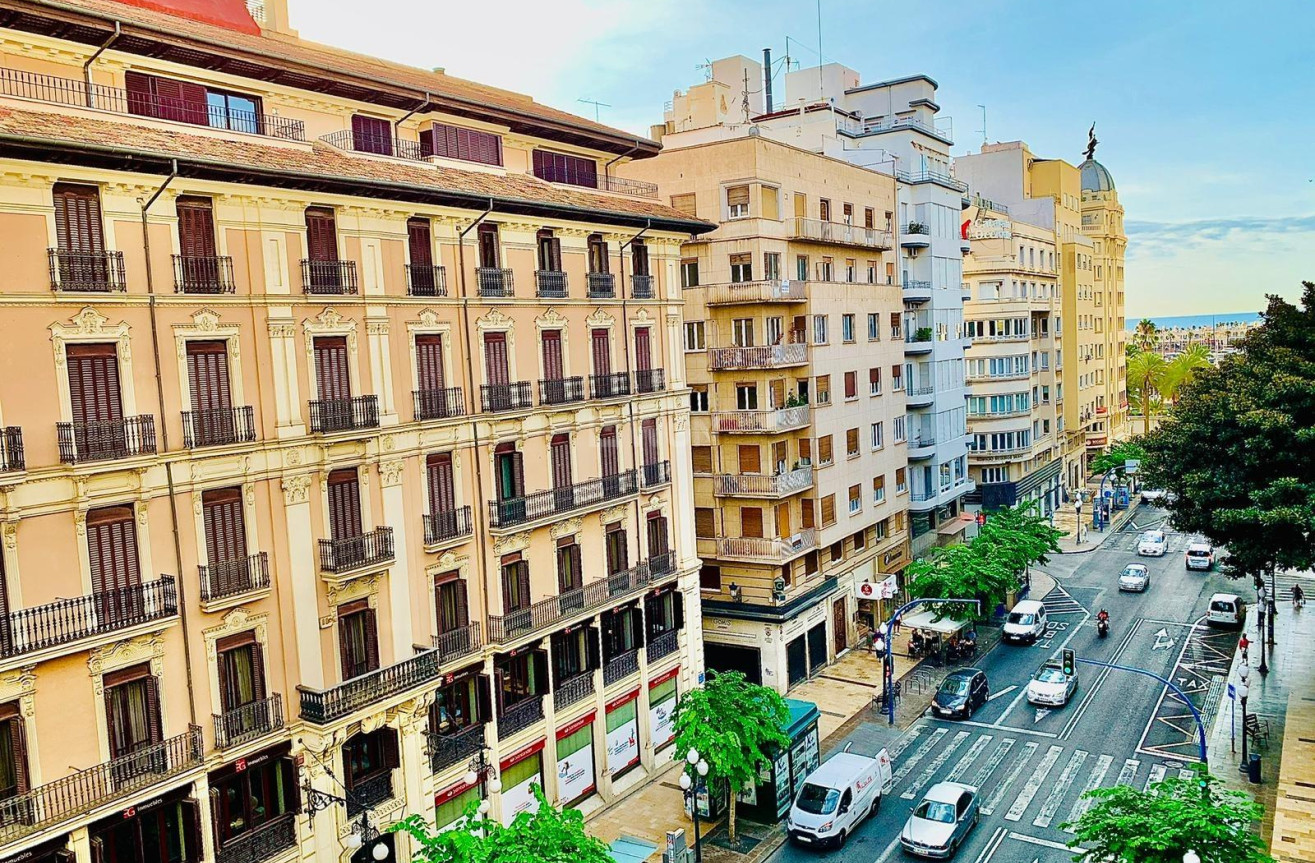 Resale - Apartment / flat - Alicante - Plaza De Toros - Mercado Central