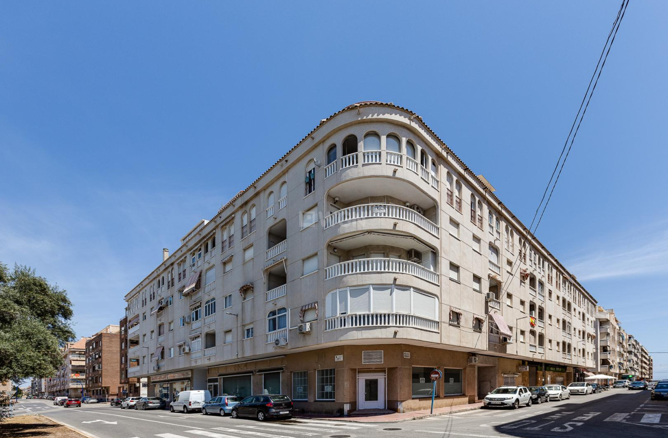 Resale - Apartment / flat - Torrevieja - Costa Blanca