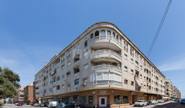 Resale - Apartment / flat - Torrevieja - Costa Blanca