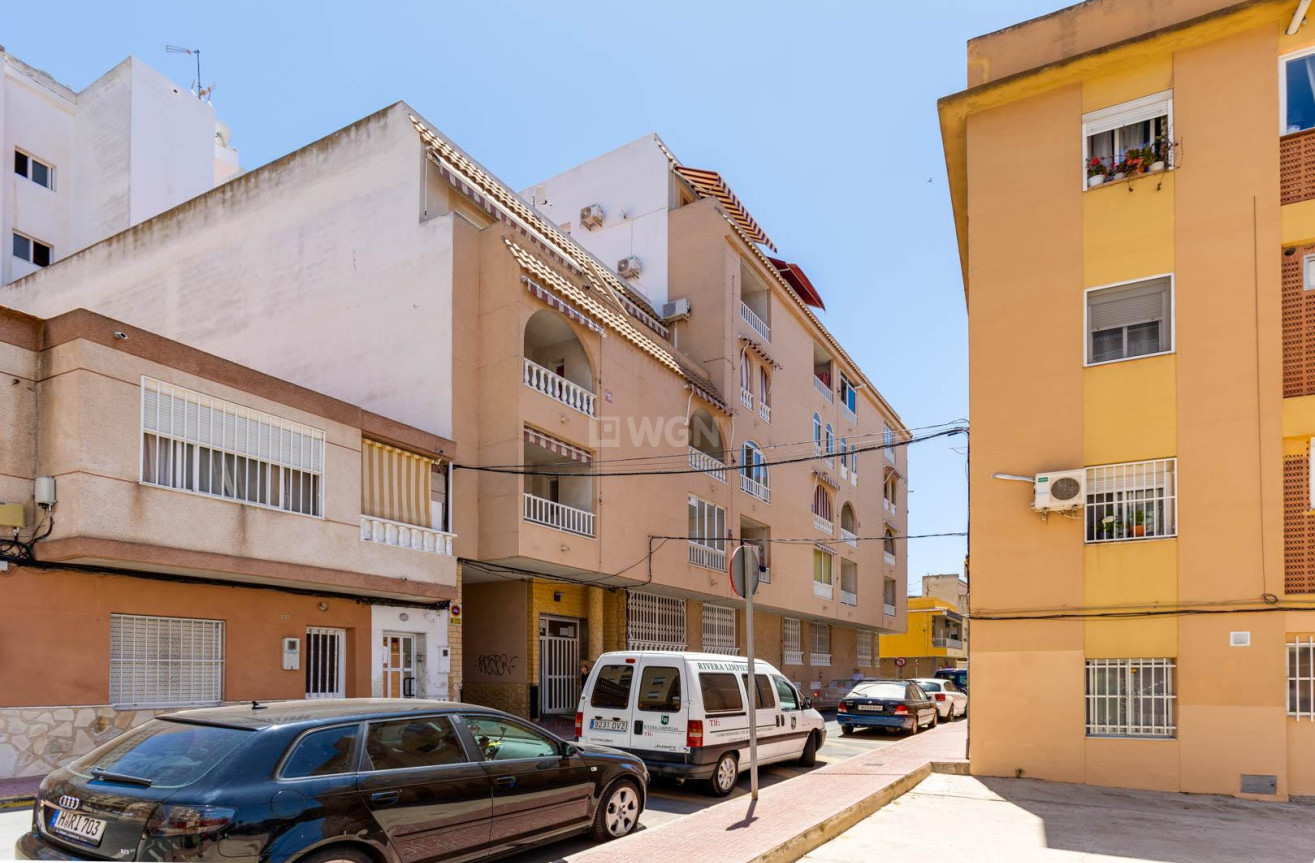 Resale - Apartment / flat - Torrevieja - Costa Blanca