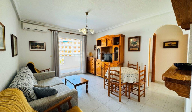 Resale - Apartment / flat - La Mata - Costa Blanca