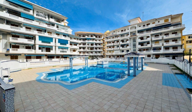 Resale - Apartment / flat - La Mata - Costa Blanca