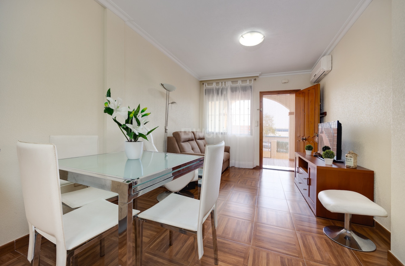 Odsprzedaż - Bungalow - Torrevieja - Costa Blanca