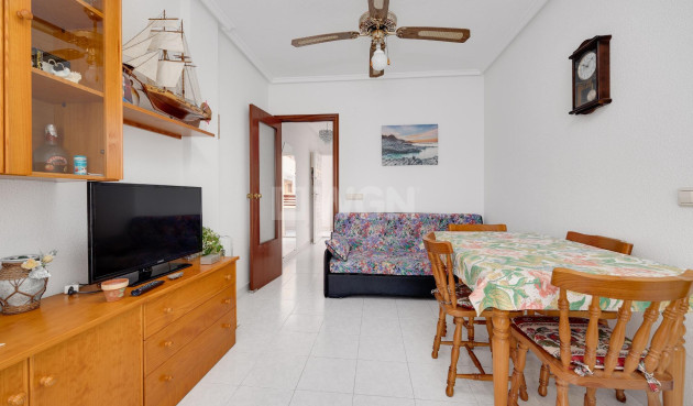 Resale - Apartment / flat - Torrevieja - Centro