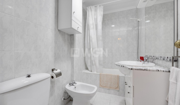 Resale - Apartment / flat - Torrevieja - Centro