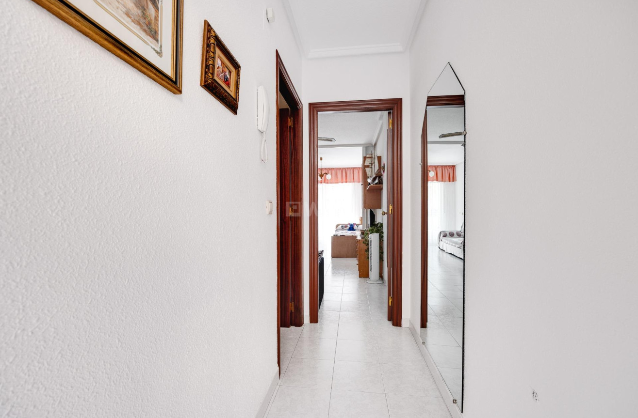 Reventa - Apartamento / piso - Torrevieja - Centro