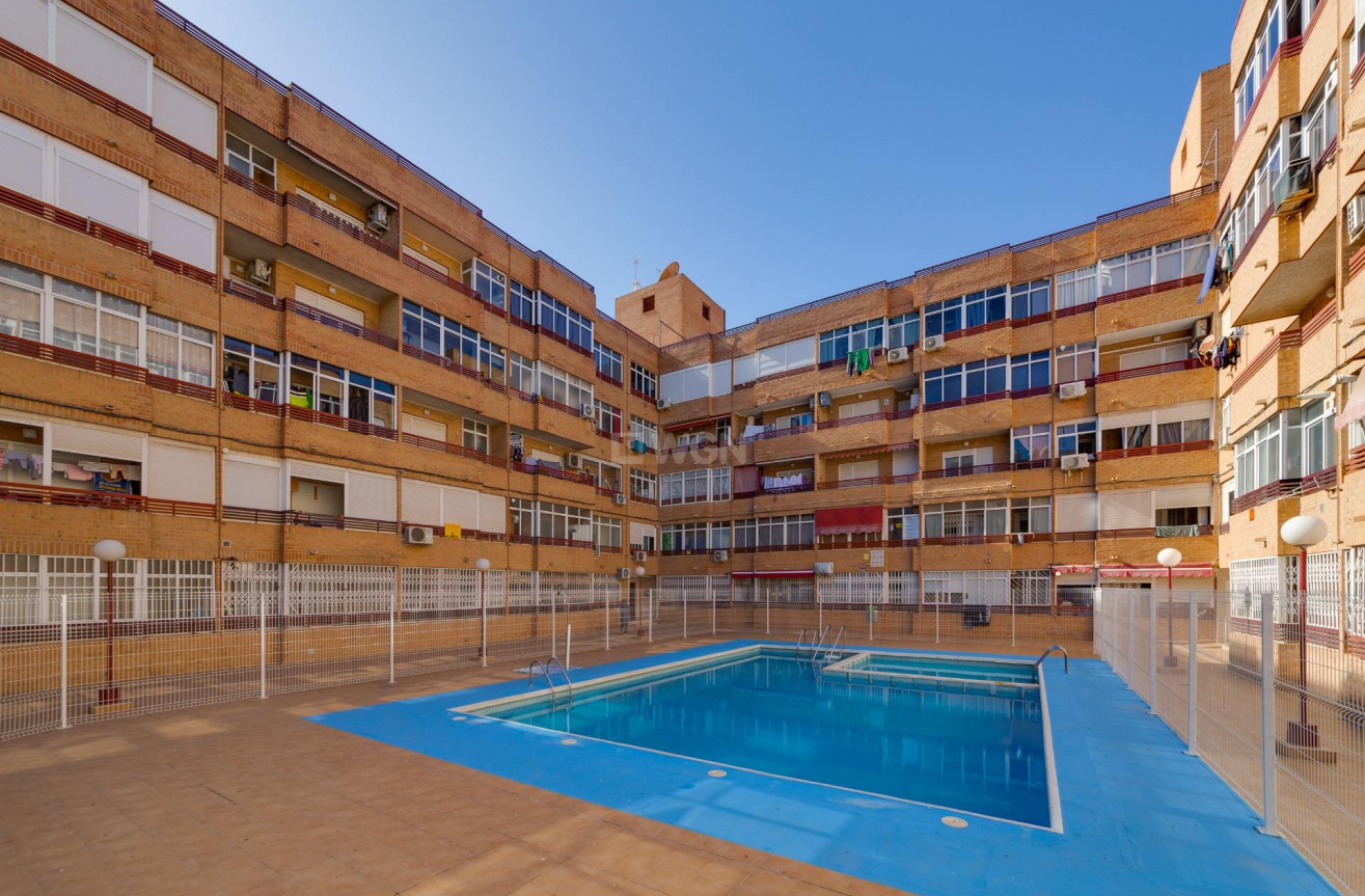 Reventa - Apartamento / piso - Torrevieja - Centro