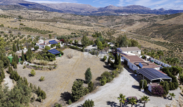 Resale - Villa - Riogordo - Inland