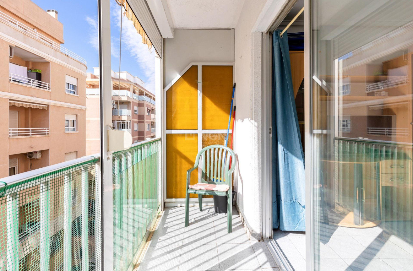 Resale - Apartment / flat - Torrevieja - Centro