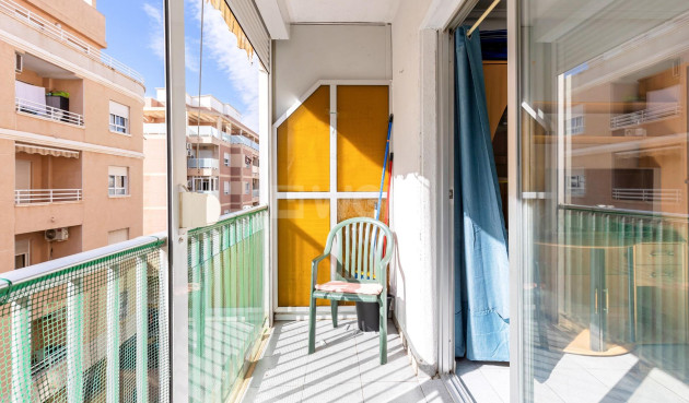 Resale - Apartment / flat - Torrevieja - Centro