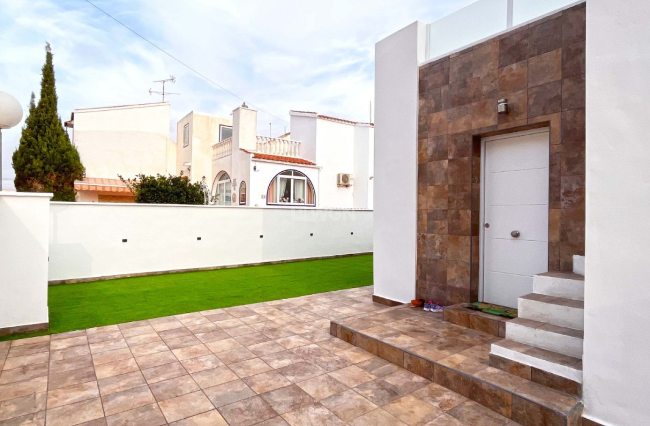 Odsprzedaż - Bungalow - Orihuela Costa - Costa Blanca