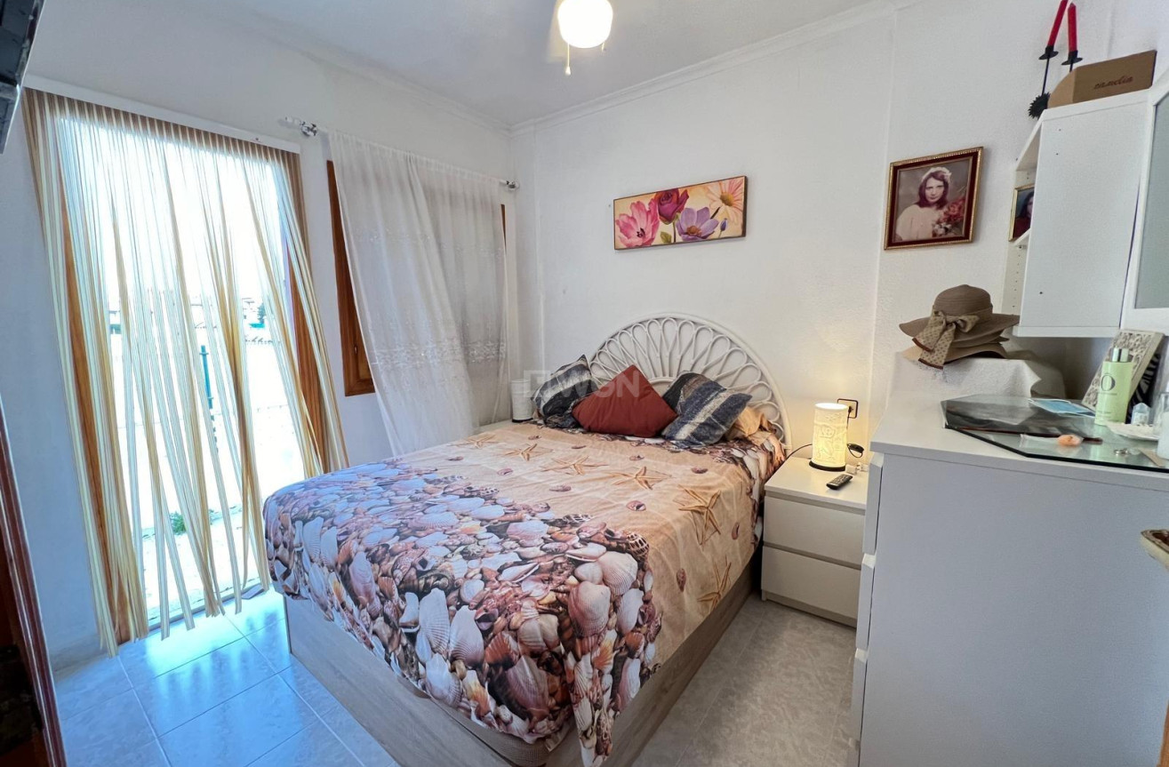 Odsprzedaż - Bungalow - Torrevieja - Torreblanca