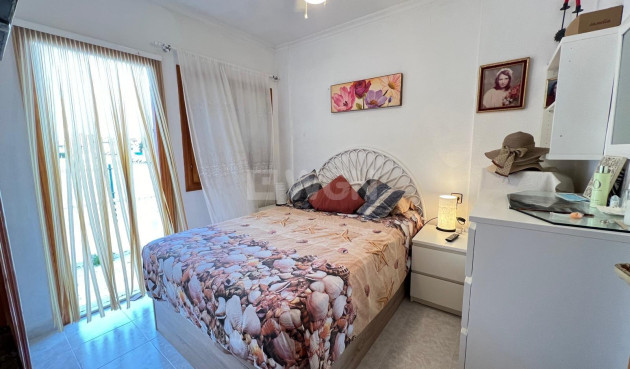 Odsprzedaż - Bungalow - Torrevieja - Torreblanca