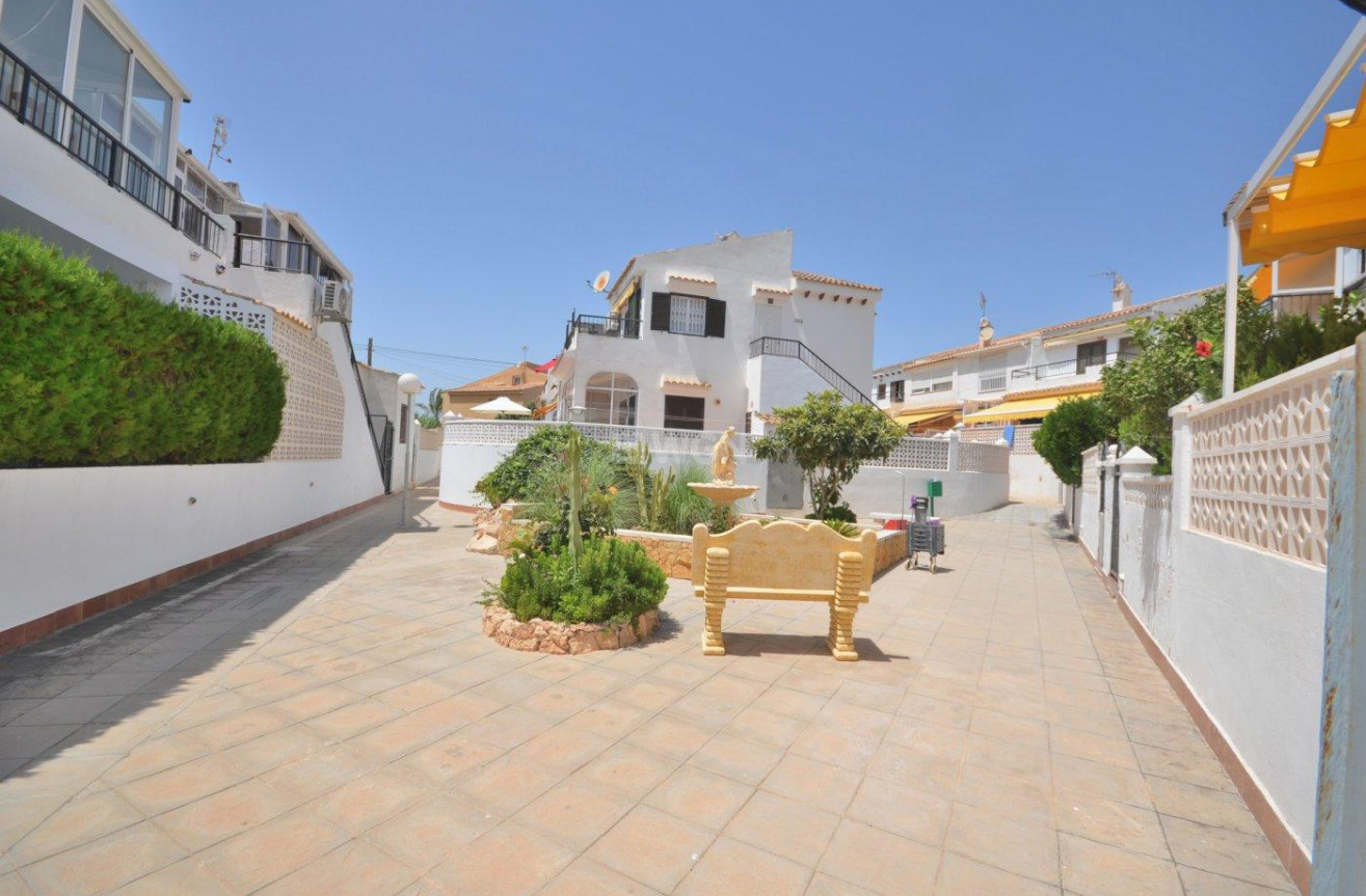 Odsprzedaż - Bungalow - Torrevieja - Torreblanca