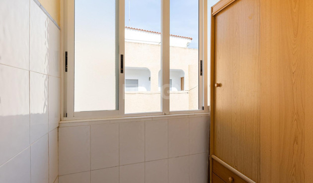 Reventa - Apartamento / piso - Torrevieja - La Mata