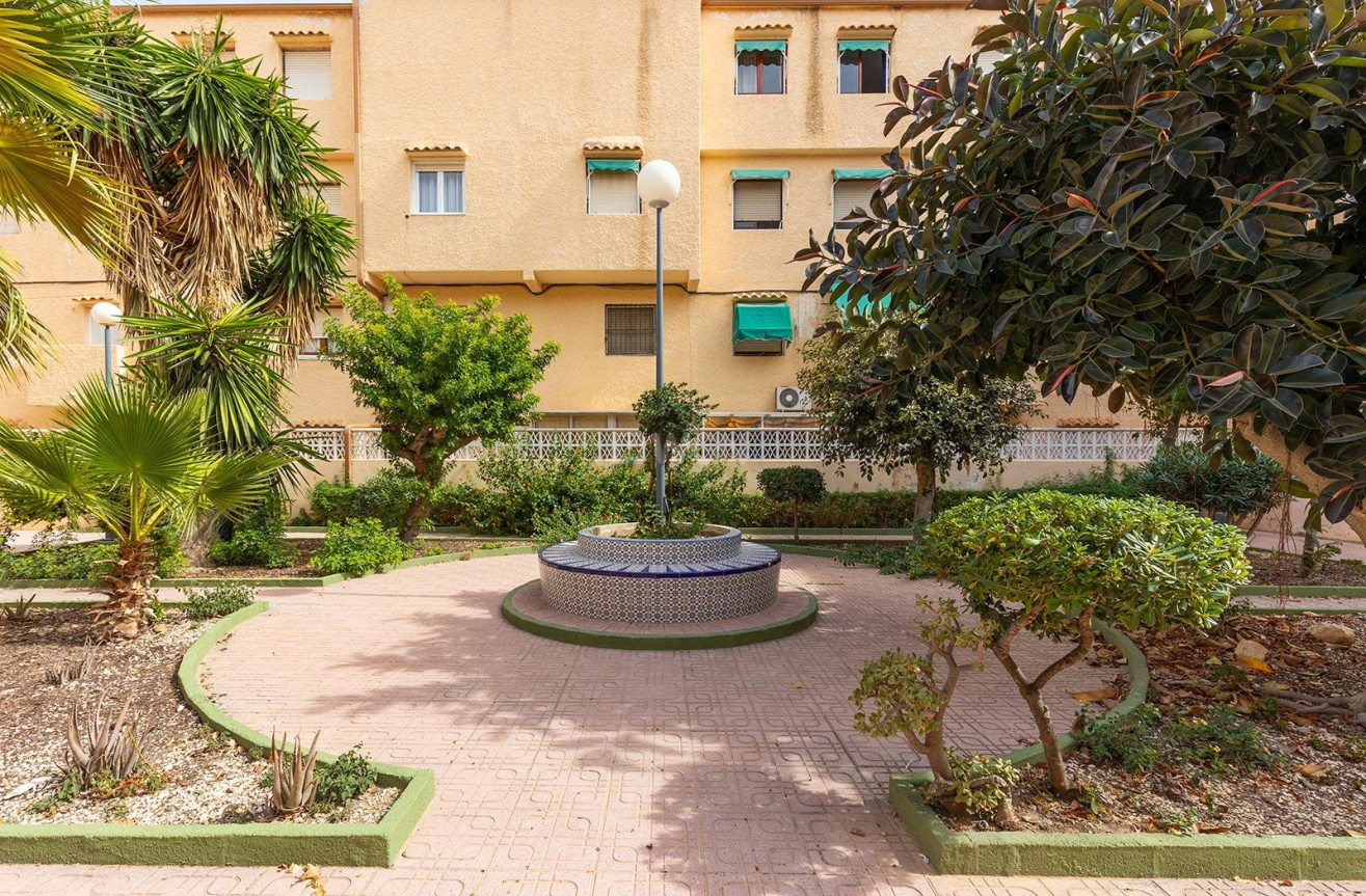 Resale - Apartment / flat - Torrevieja - La Mata