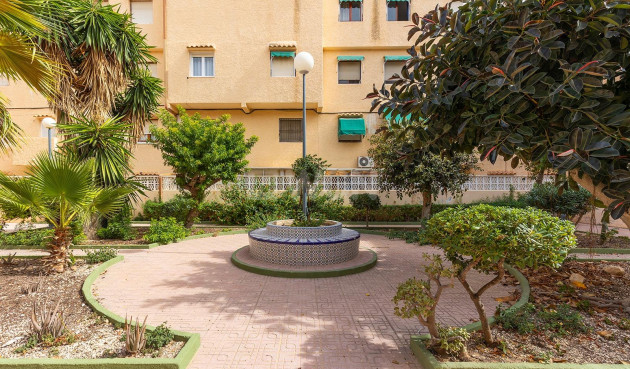 Resale - Apartment / flat - Torrevieja - La Mata