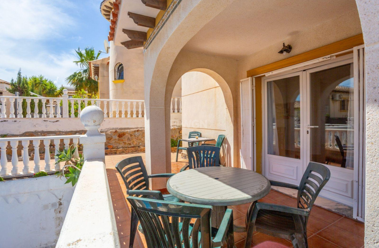 Resale - Villa - Orihuela Costa - La Zenia