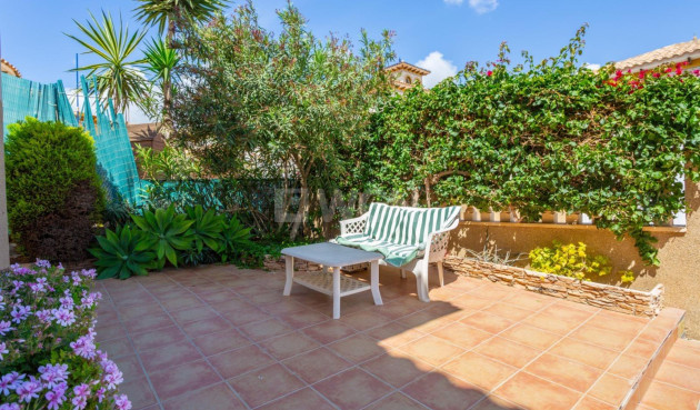 Resale - Villa - Orihuela Costa - La Zenia