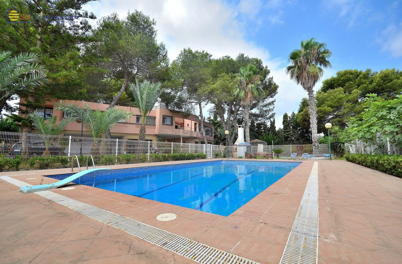 Reventa - Villa - Torrevieja - Los Balcones