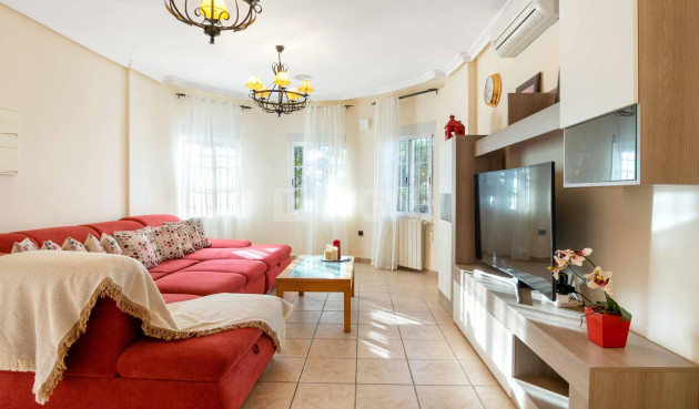 Resale - Villa - Orihuela Costa - La Florida