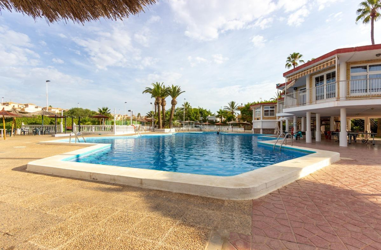 Resale - Townhouse - Torrevieja - Aguas Nuevas 1