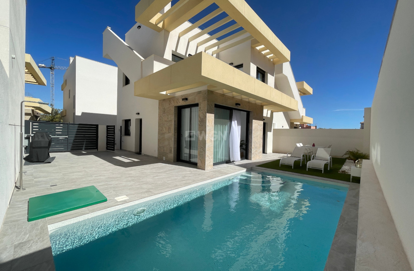 Reventa - Villa - Los Montesinos - Costa Blanca