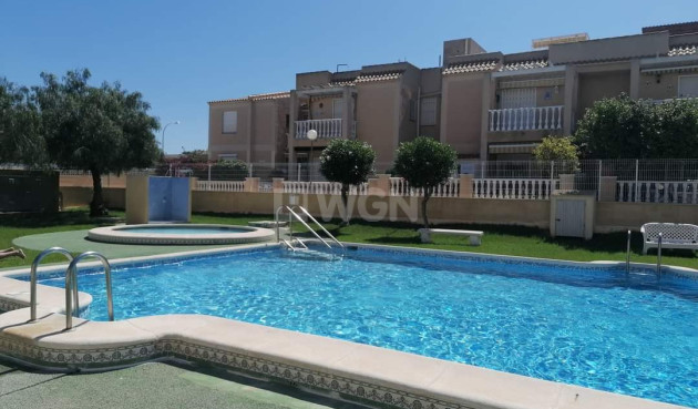 Reventa - Bungalow - Torrevieja - aguas nuevas