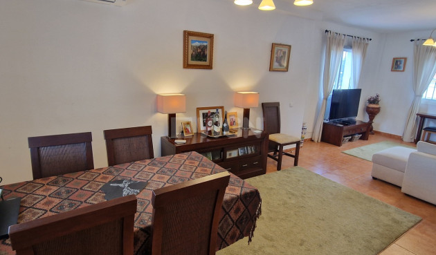 Resale - Townhouse - Alcaucín - Inland