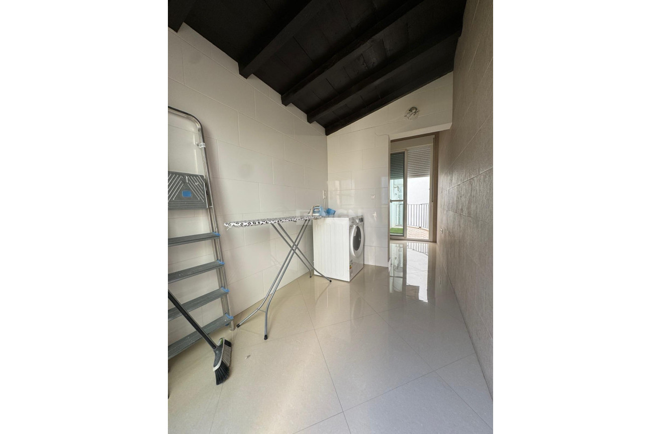 Resale - Apartment / flat - Alicante - Centro