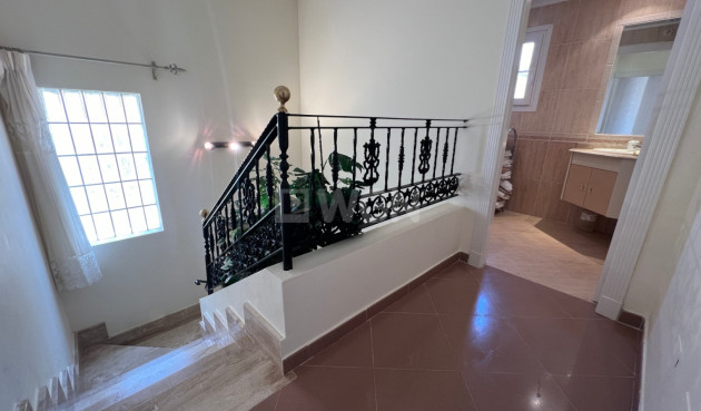 Reventa - Villa - Orihuela - Inland