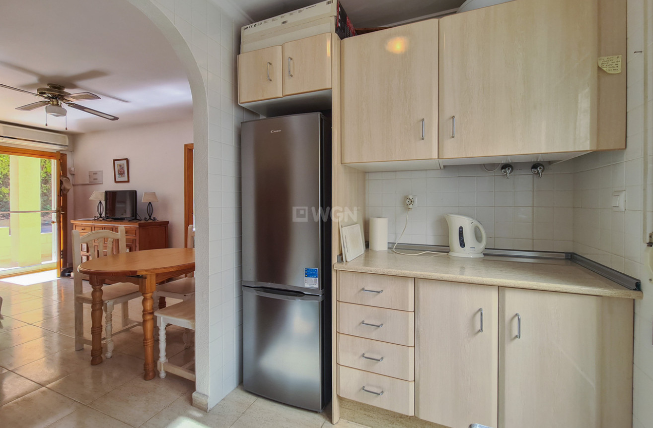 Resale - Apartment / flat - Los Balcones - Costa Blanca