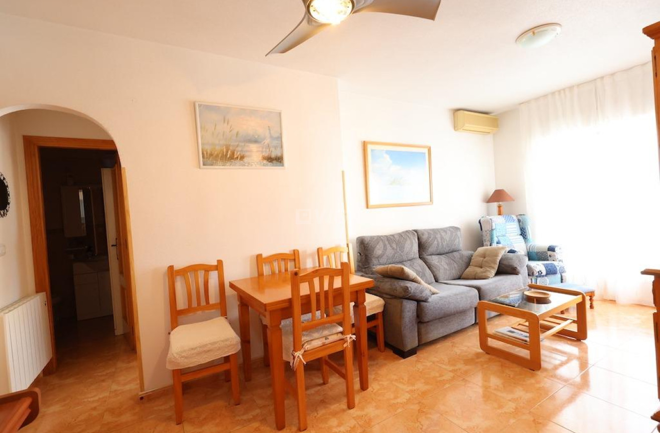 Resale - Apartment / flat - Torrevieja - Costa Blanca