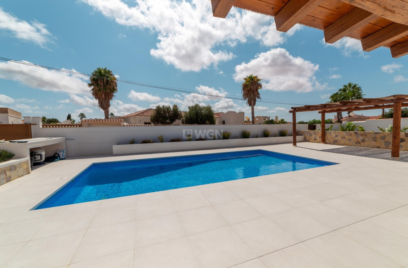 Resale - Villa - Torrevieja - Costa Blanca