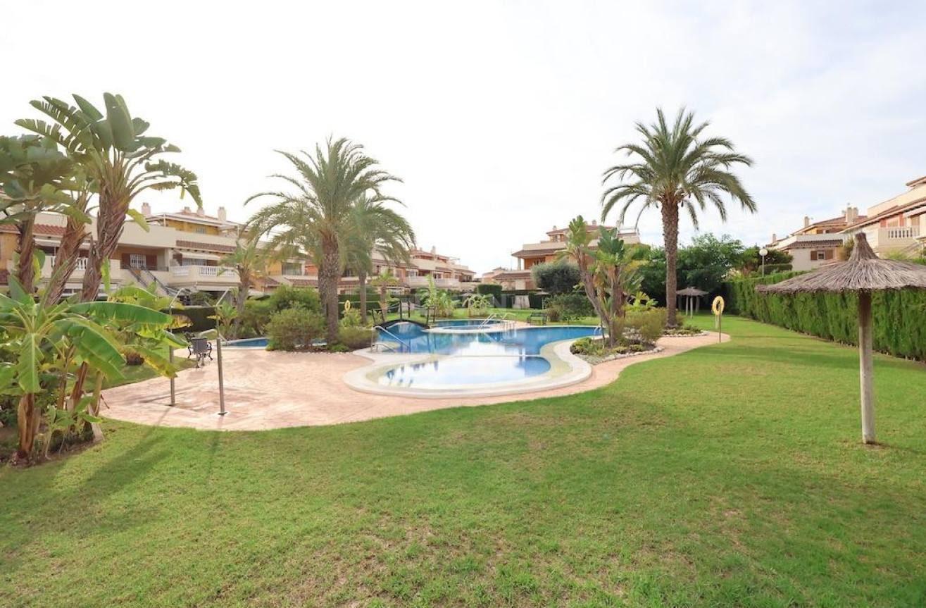 Resale - Townhouse - Orihuela Costa - Costa Blanca