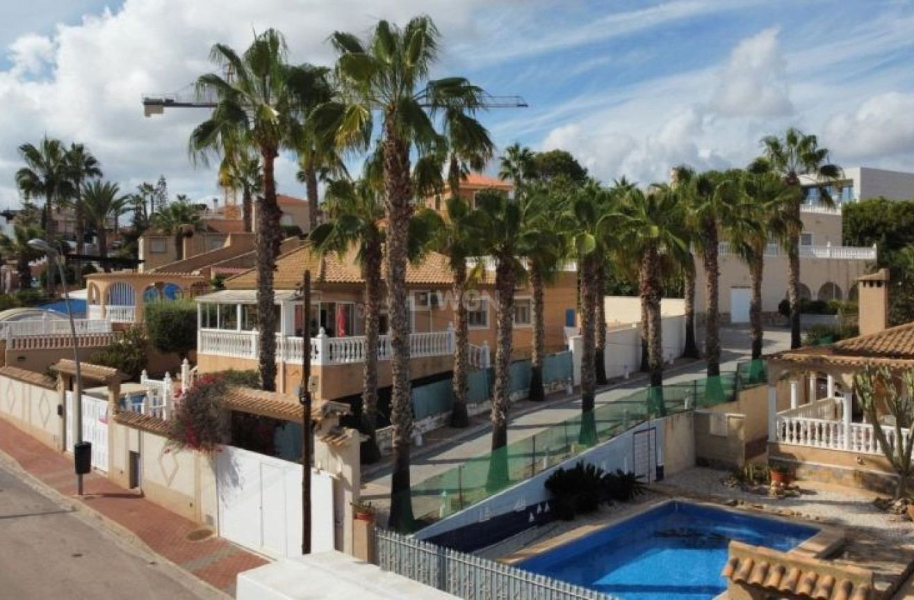 Reventa - Villa - Torrevieja - Costa Blanca