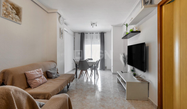 Resale - Apartment / flat - Torrevieja - Nueva Torrevieja