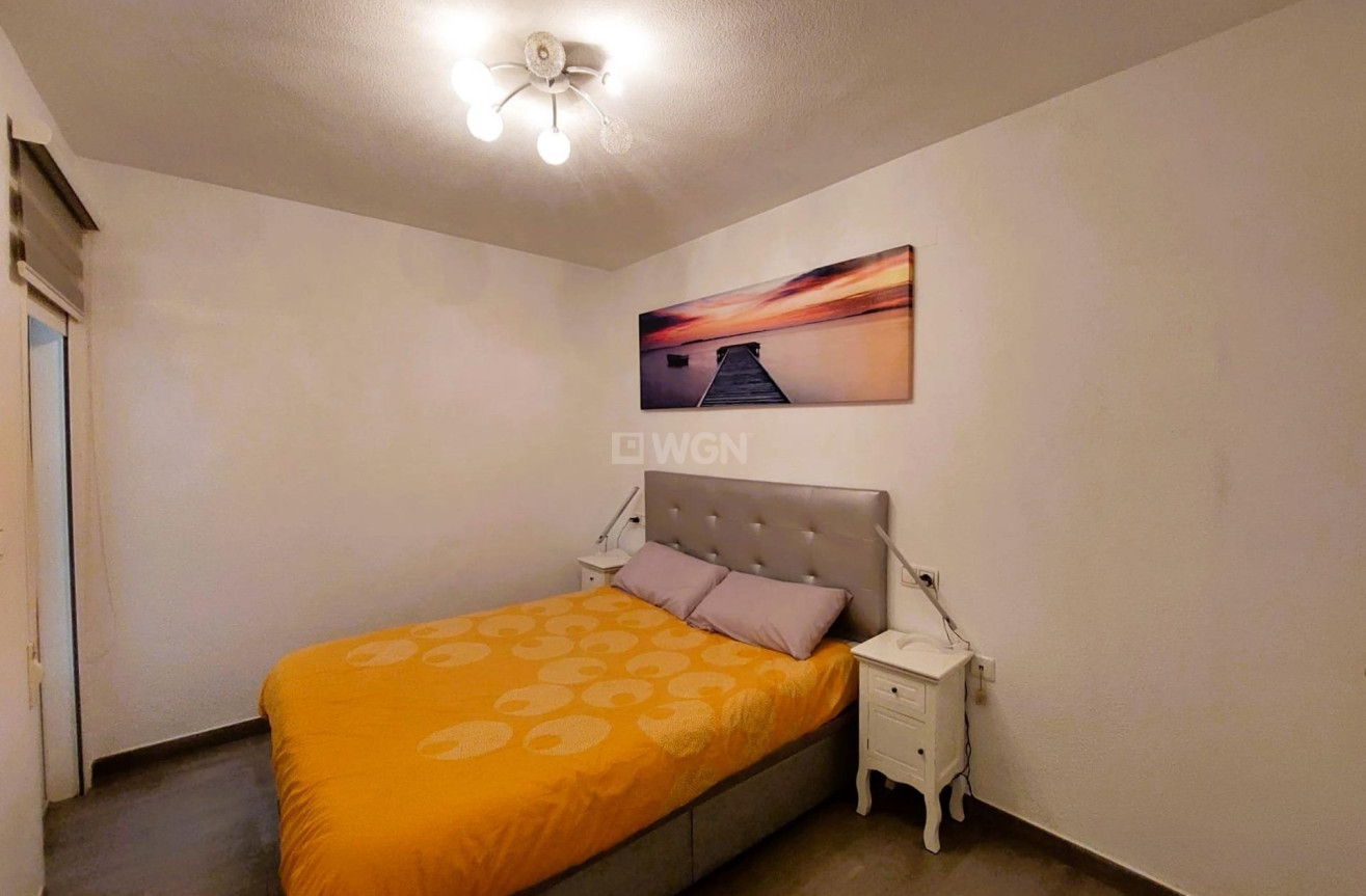 Resale - Apartment / flat - Torrevieja - Costa Blanca