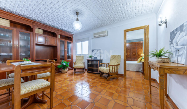 Resale - Apartment / flat - Alicante - Plaza De Toros - Mercado Central