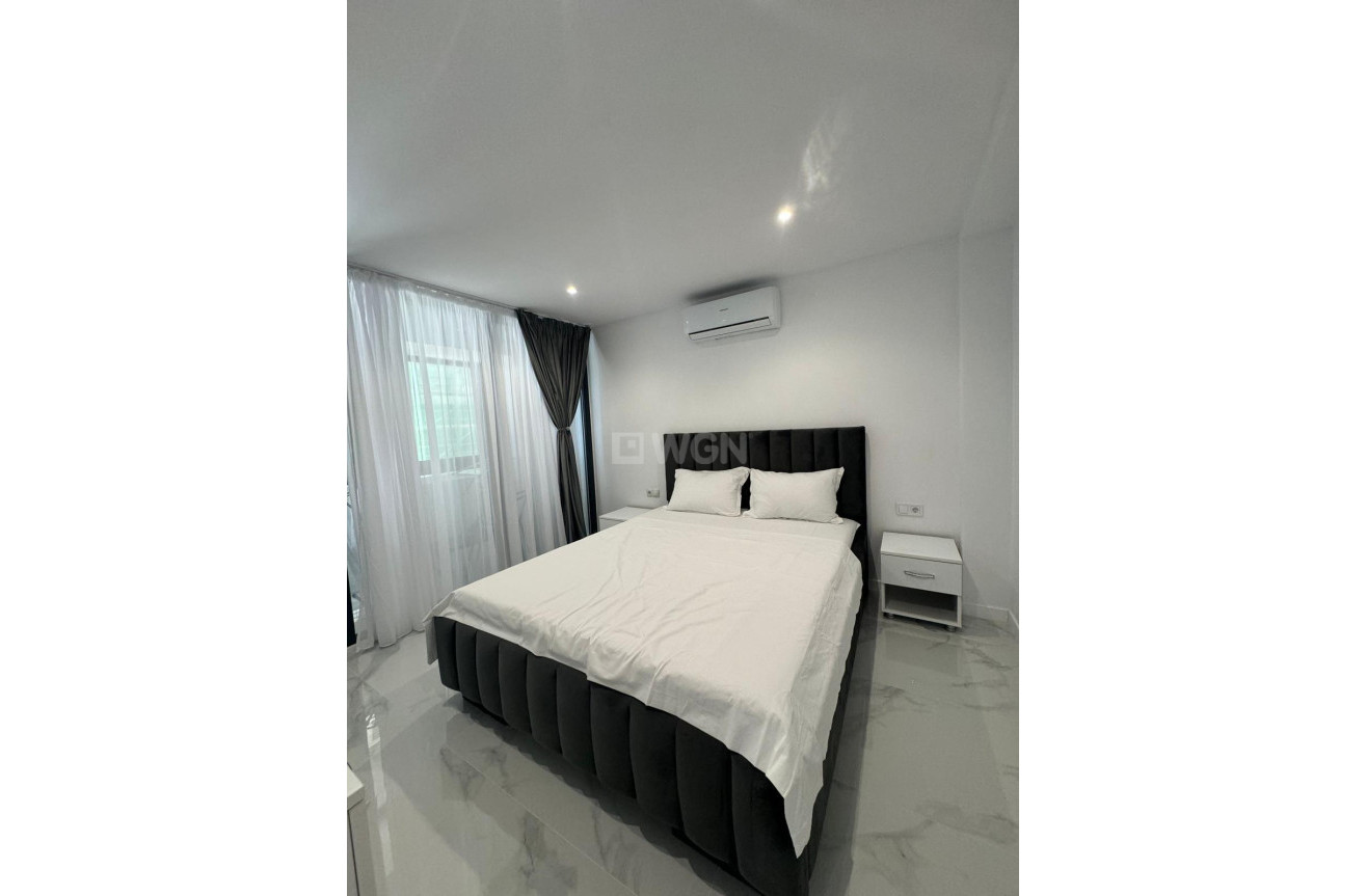 Resale - Apartment / flat - Alicante - Centro