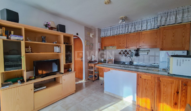 Resale - Apartment / flat - Los Balcones - Costa Blanca